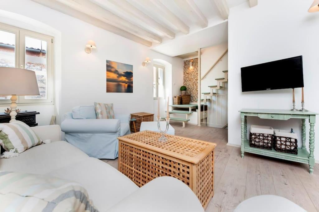 Grisia Sea View With Terrace